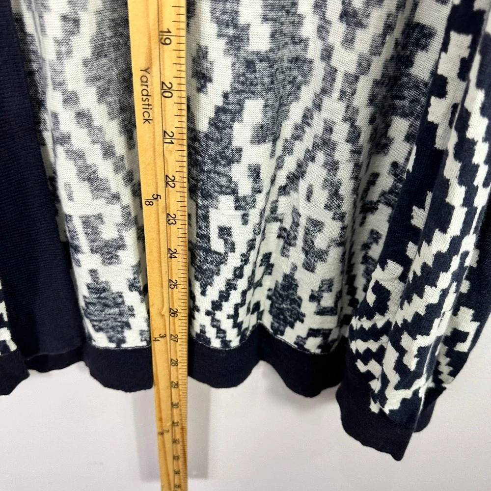Talbots Cardigan Sweater Medium Blue‎ White Linen Cotton Geometric Ikat Knit